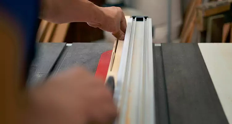 Bifold Door Seal Repair in Oakland, CA