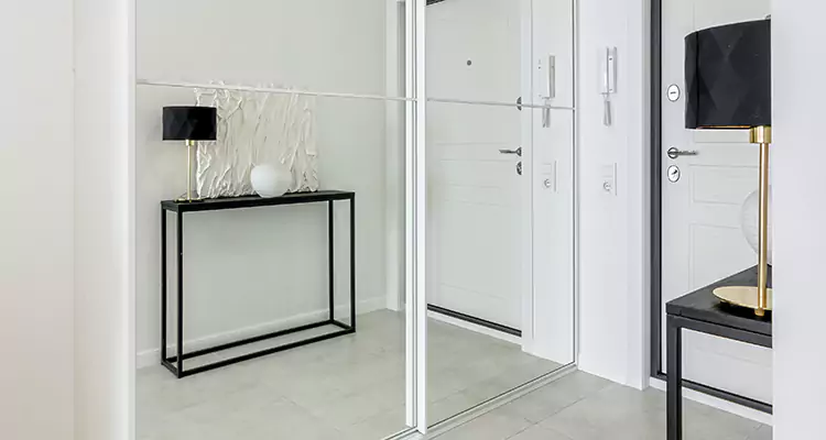 Mirrored Bifold Closet Doors Repair in Oakland, CA