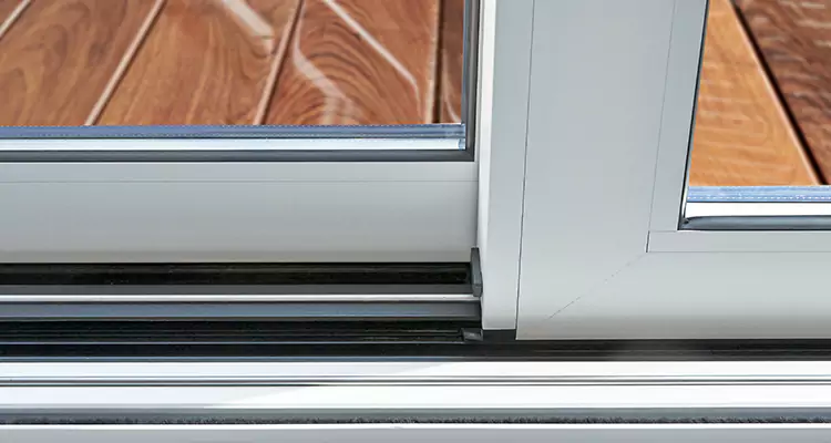 Patio Doors Leaking Water Issue Repair Services in Oakland, CA