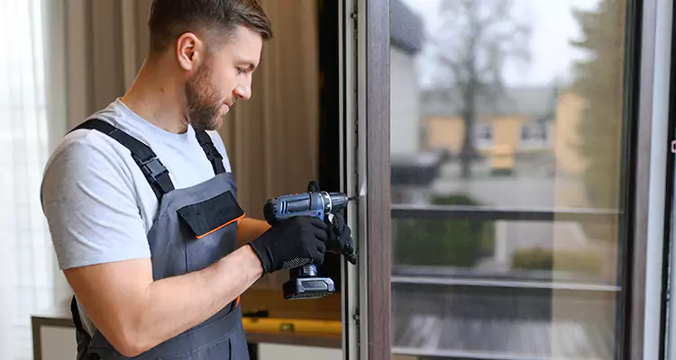 Sliding Screen Door Handle Repair in Oakland, CA