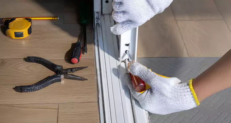 Screen Door Wheel Replacement in Oakland, CA