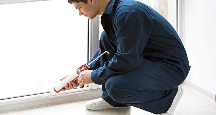 Window Glass Caulk Repair in Oakland, CA