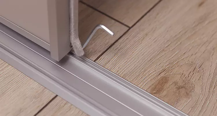 Squeaky Sliding Door Repair in Oakland, CA